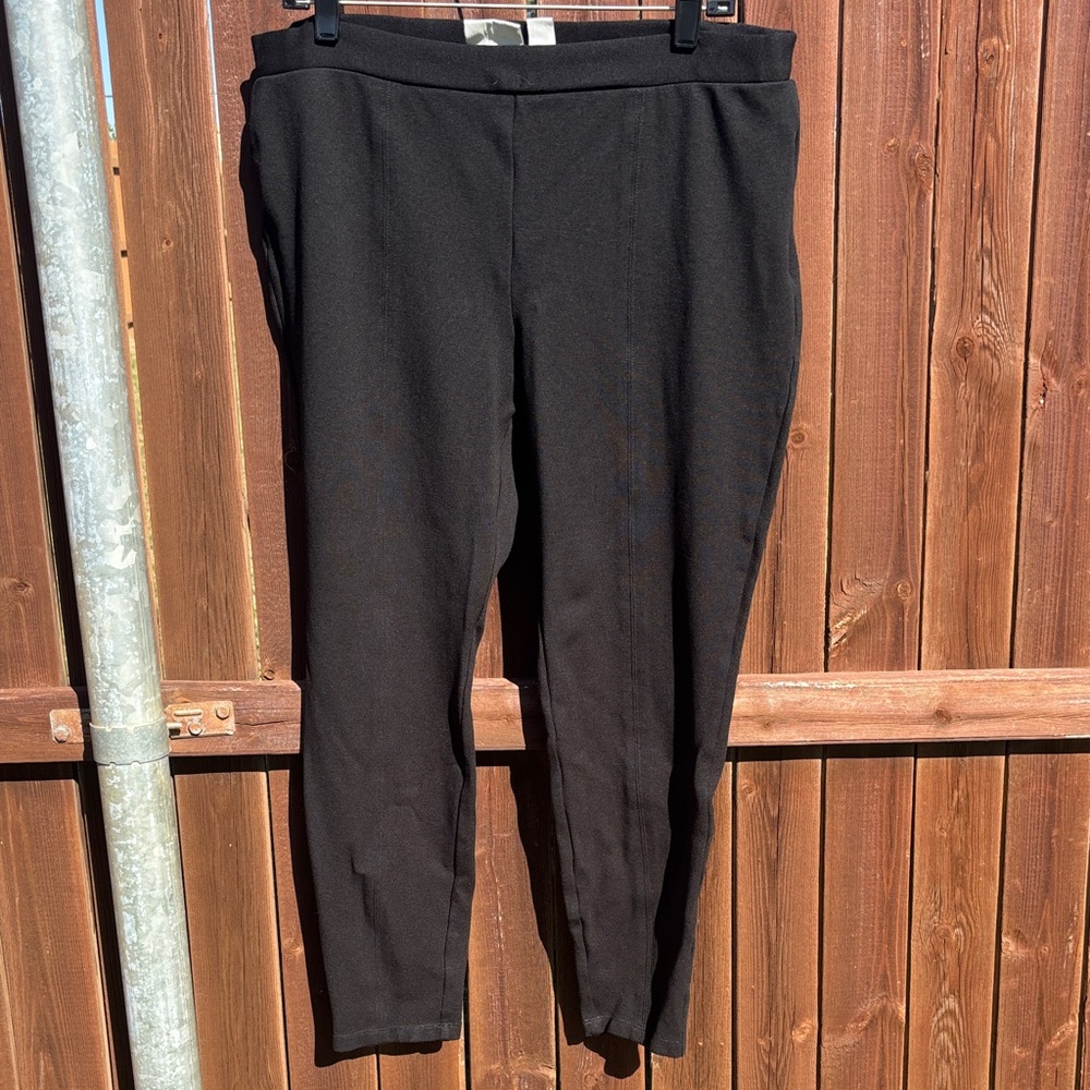 EUC Chico's Elegant Pull On Black Dress Pants